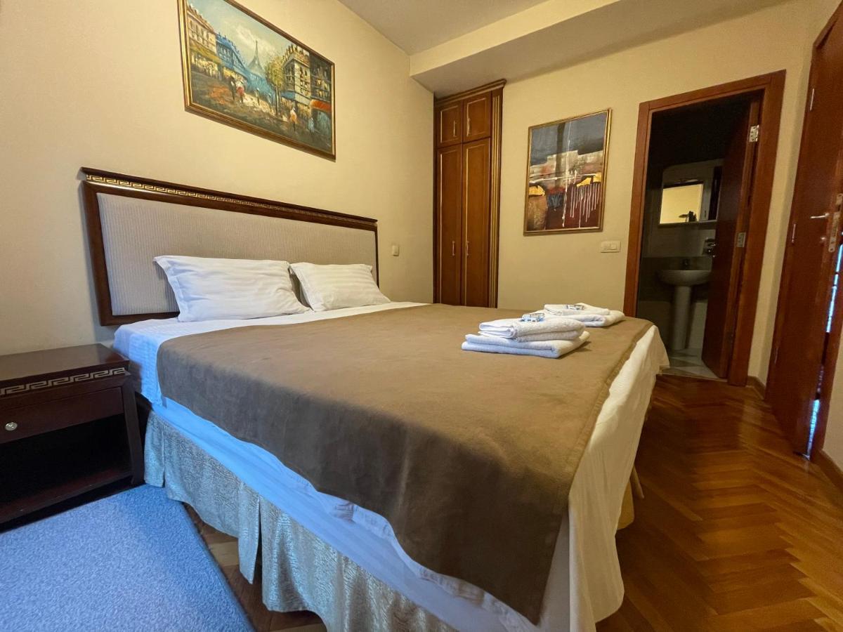 Boutique Hotel Travelling Actor - Skadarlija เบลเกรด ภายนอก รูปภาพ